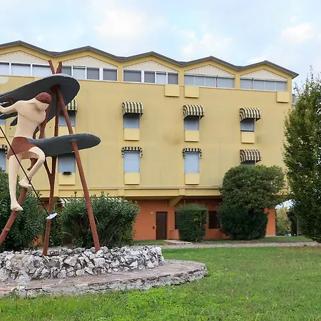 Le Palafitte Apartment