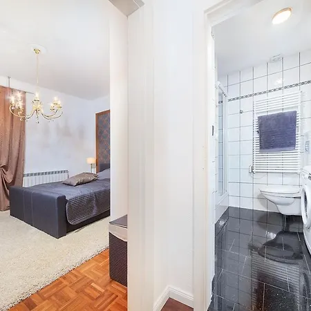 Le Palafitte Apartment *